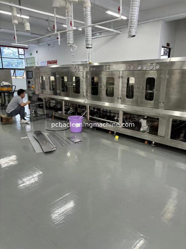 PCBA batch type spray wash deflux machine dengan 3 spray manifold 2 layer PCBA basket 1wash cabinet