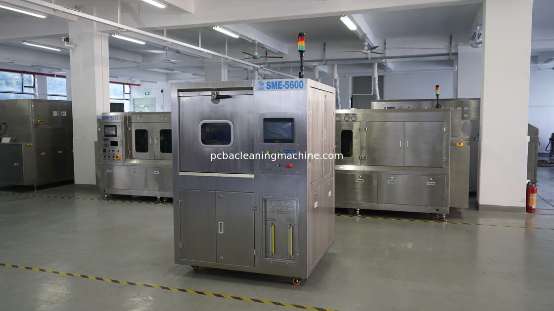 Rentang Tekanan Gas 0.4-0.6Mpa Mesin Pembersih PCB Proses Pembersihan Pembersihan Memastikan Hasil Pembersihan untuk Jalur Perakitan Elektronik