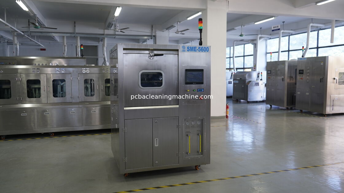 Rentang Tekanan Gas 0.4-0.6Mpa Mesin Pembersih PCB Proses Pembersihan Pembersihan Memastikan Hasil Pembersihan untuk Jalur Perakitan Elektronik