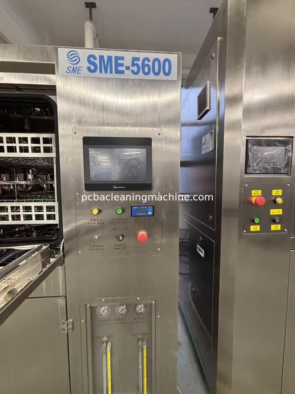 PCB Ketebalan 0,5 sampai 3,0mm SME-5600L Mesin pembersih PCB Peralatan pembersih otomatis Memastikan pengolahan papan sirkuit