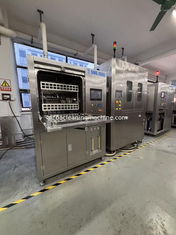 PCB Ketebalan 0,5 sampai 3,0mm SME-5600L Mesin pembersih PCB Peralatan pembersih otomatis Memastikan pengolahan papan sirkuit