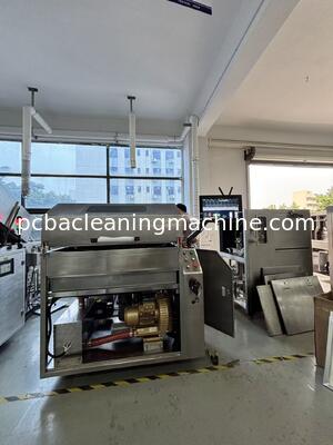 Keranjang Cuci Ukuran φ1500mm Cairan Bersih Semprotan dari 3 Batang Semprot Sisi Depan Atas Bawah Keranjang Pembersih Berputar Selama Pembersihan Waktu Kering 5 hingga 15 menit